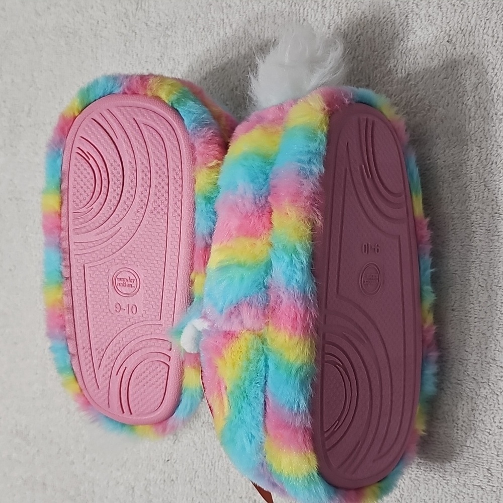 Girls Unicorn Slippers - Picture 4 of 5